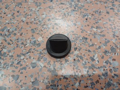 ilmansuodattimen päätykotelon venttiili