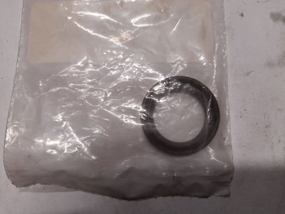 Hydrauliikkapumpun öljytiiviste