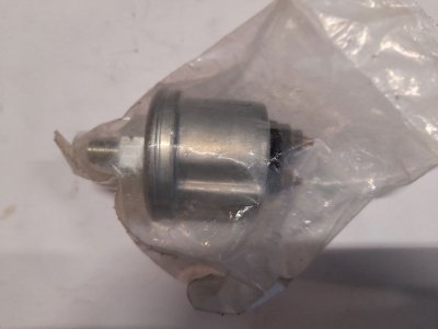 Hydrauliikan esipaineanturi