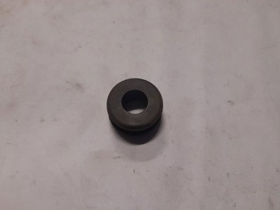 Grommet