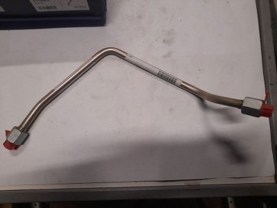 Hydrauliikkapöydältä lähtevä rautaputki