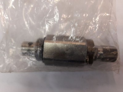 Pressure limiting valve