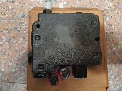 bucket positioning valve