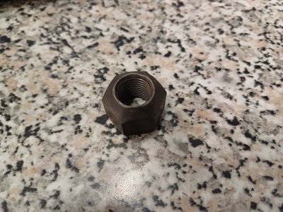 pyöränmutteri 1/2