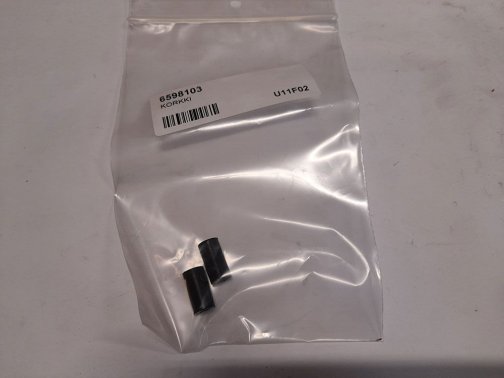 Injection pump cap