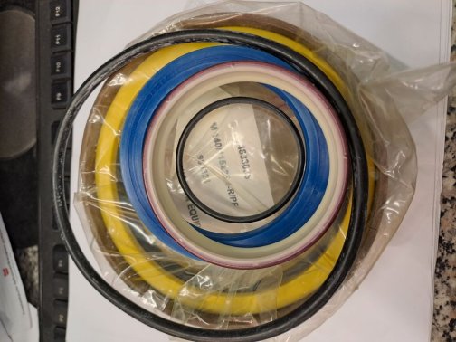 Lift cylinder seal kit