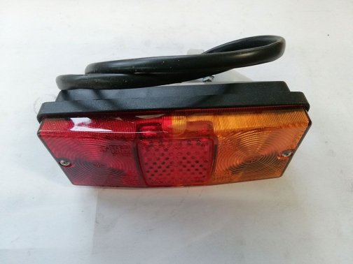 rear light left fender