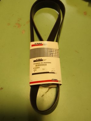 Apulaitehihna (laturi, vesipumppu, kompressori)