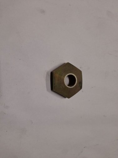 Oven lukon mutteri